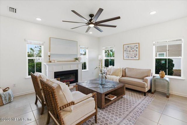 553 NARROWLEAF Drive, St. Johns, FL 32259