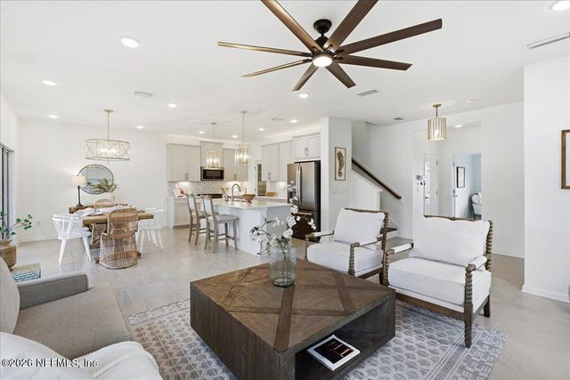 553 NARROWLEAF Drive, St. Johns, FL 32259