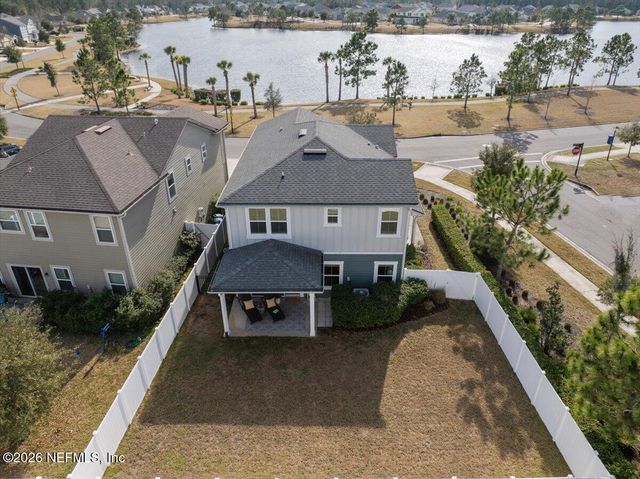 553 NARROWLEAF Drive, St. Johns, FL 32259