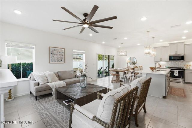 553 NARROWLEAF Drive, St. Johns, FL 32259