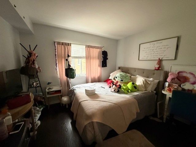 9430 Bay Colony Drive 2N, Des Plaines, IL 60016