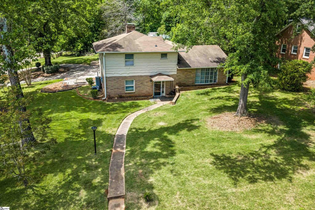 225 Cart Drive, Spartanburg, SC 29307
