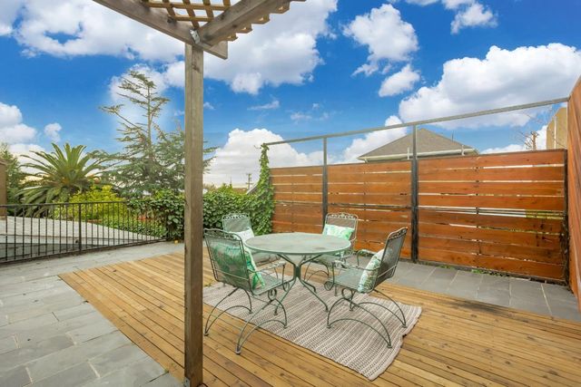 2443-2445 24th Avenue, Oakland, CA 94601