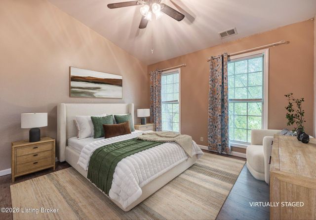 10501 Providence Dr, Louisville, KY 40291