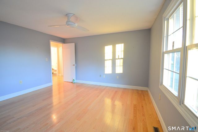 24 Thorne Road 24, West Hartford, CT 06110