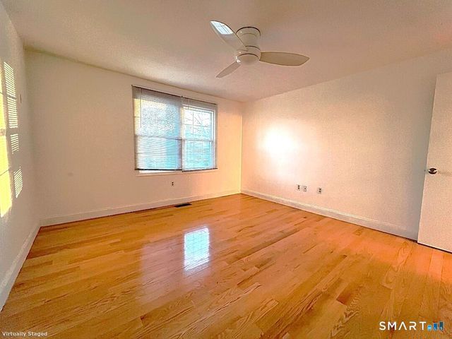 24 Thorne Road 24, West Hartford, CT 06110