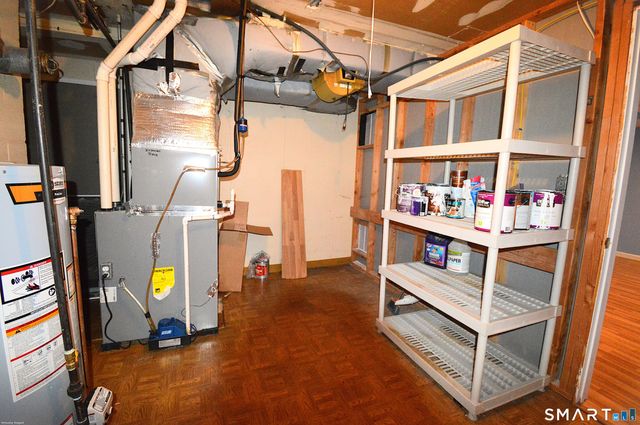 24 Thorne Road 24, West Hartford, CT 06110