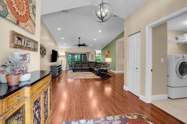 8670 NW 56th Street, Coral Springs, FL 33067