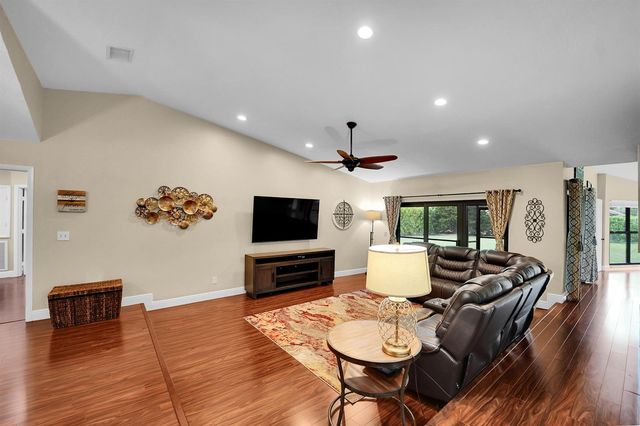 8670 NW 56th Street, Coral Springs, FL 33067
