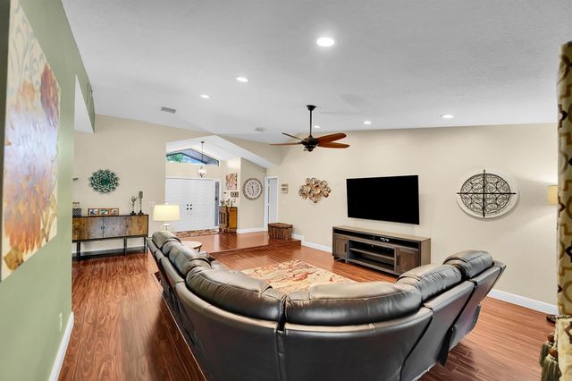 8670 NW 56th Street, Coral Springs, FL 33067