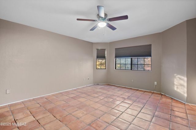 12831 N Meadview Way, Oro Valley, AZ 85755