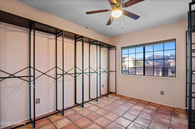 12831 N Meadview Way, Oro Valley, AZ 85755