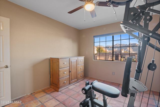 12831 N Meadview Way, Oro Valley, AZ 85755