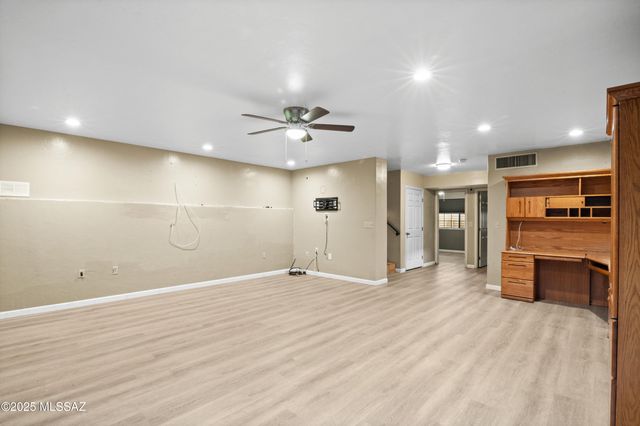 12831 N Meadview Way, Oro Valley, AZ 85755