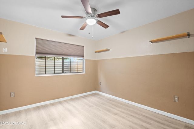 12831 N Meadview Way, Oro Valley, AZ 85755