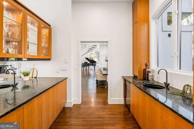 35 Robin Hood Road NE, Atlanta, GA 30309