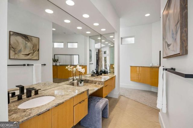 35 Robin Hood Road NE, Atlanta, GA 30309