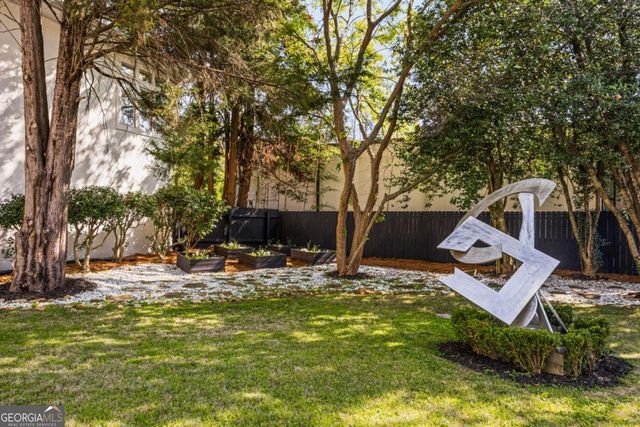 35 Robin Hood Road NE, Atlanta, GA 30309