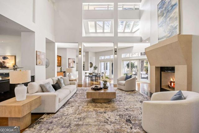 35 Robin Hood Road NE, Atlanta, GA 30309