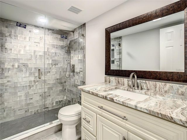 6708 YARDLEY WAY, Tampa, FL 33647