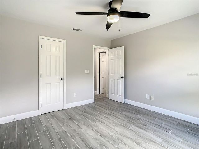 6708 YARDLEY WAY, Tampa, FL 33647