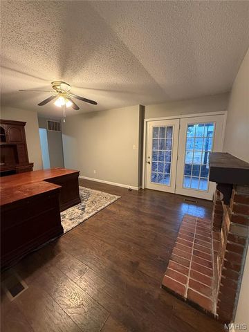 11 Atwater Drive, St Peters, MO 63376