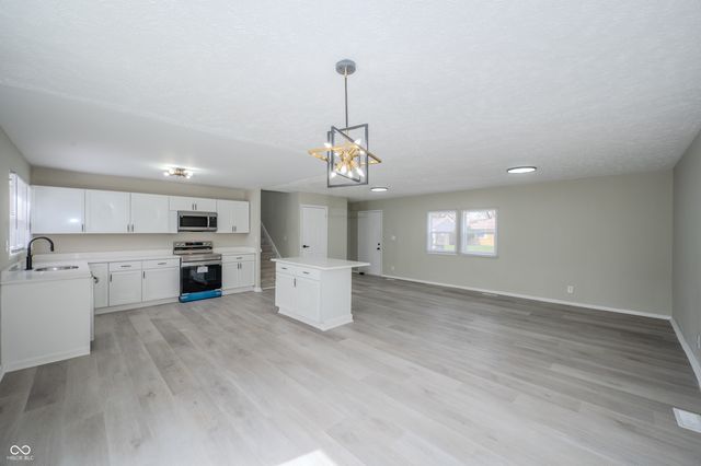 3647 Breen Drive, Indianapolis, IN 46235