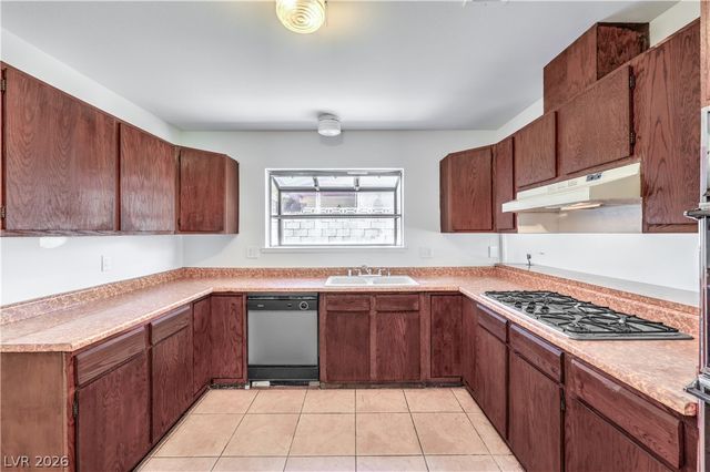 4462 Newton Drive, Las Vegas, NV 89121