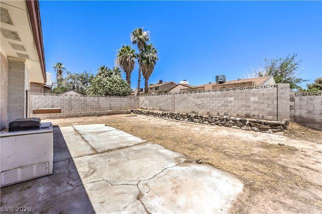 4462 Newton Drive, Las Vegas, NV 89121