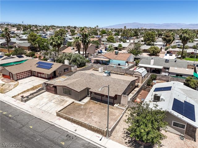 4462 Newton Drive, Las Vegas, NV 89121