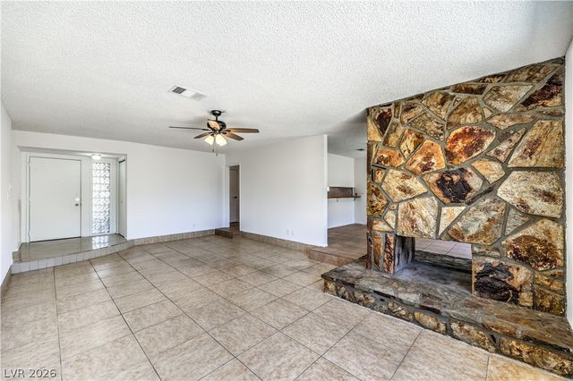 4462 Newton Drive, Las Vegas, NV 89121