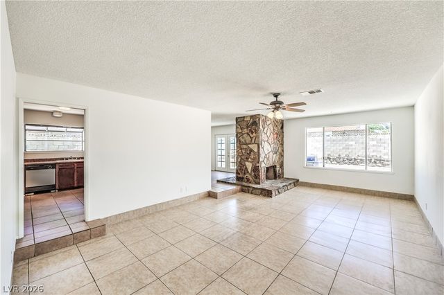 4462 Newton Drive, Las Vegas, NV 89121