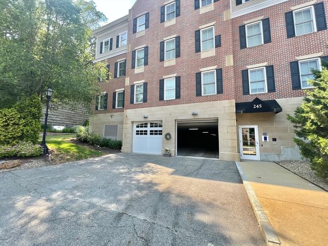 245 Cambridge 107, Burlington, MA 01803