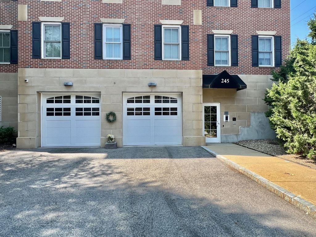 245 Cambridge 107, Burlington, MA 01803