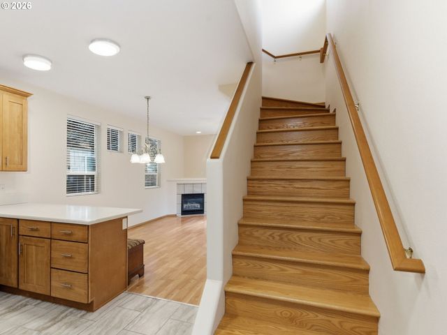 9606 N CLARENDON Ave, Portland, OR 97203