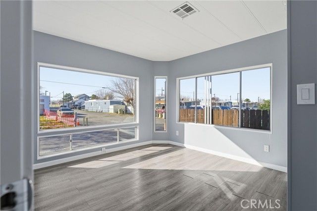 3157 E Avenue I F11, Lancaster, CA 93535