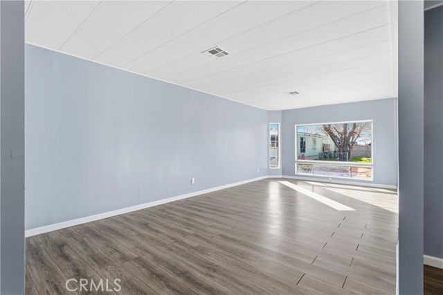 3157 E Avenue I F11, Lancaster, CA 93535