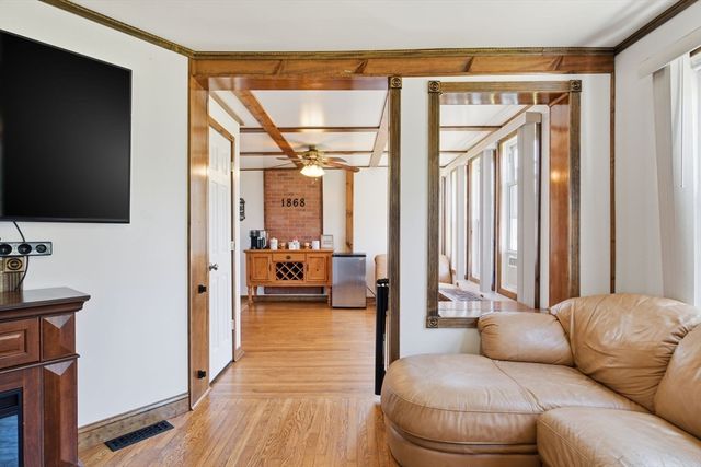 20 S Maple Street, Westfield, MA 01085