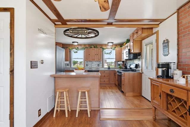 20 S Maple Street, Westfield, MA 01085