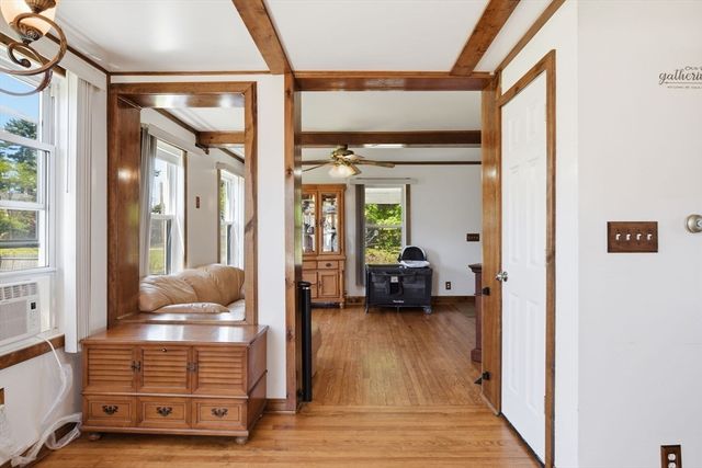 20 S Maple Street, Westfield, MA 01085