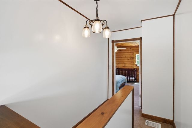 20 S Maple Street, Westfield, MA 01085