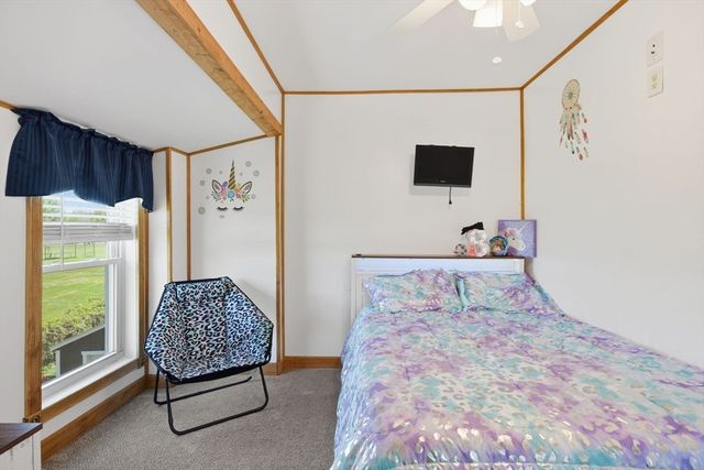20 S Maple Street, Westfield, MA 01085