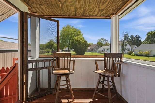 20 S Maple Street, Westfield, MA 01085