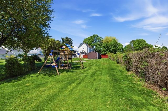 20 S Maple Street, Westfield, MA 01085