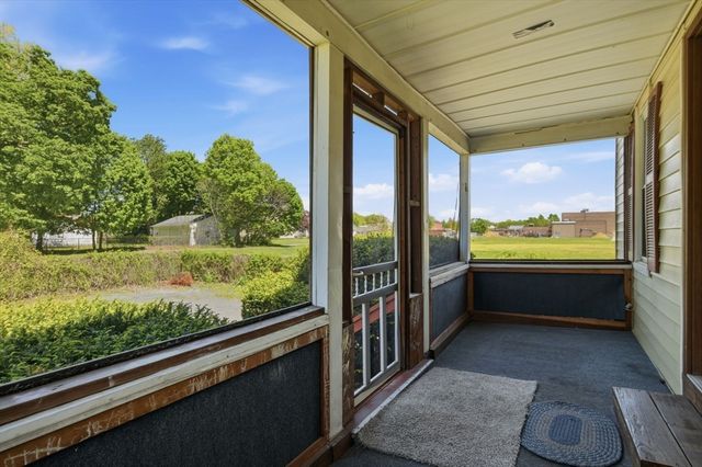 20 S Maple Street, Westfield, MA 01085