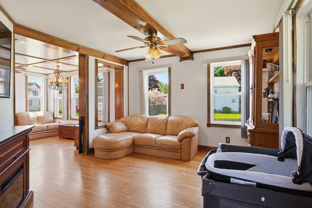 20 S Maple Street, Westfield, MA 01085