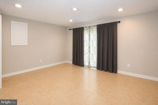 124 HAMLET DR, King Of Prussia, PA 19406