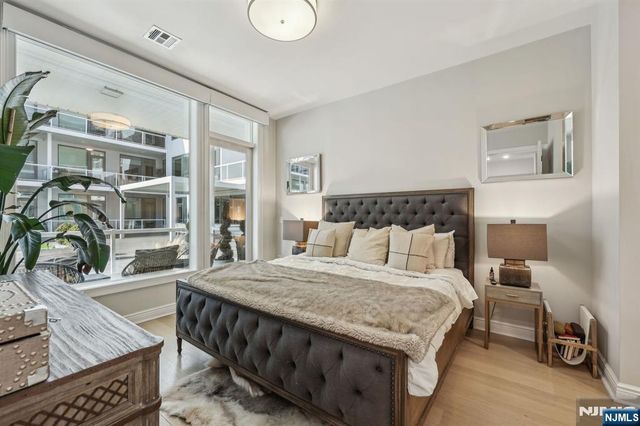 3 Somerset Lane 316, Edgewater, NJ 07020