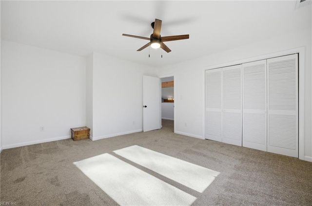 4 Flax Mill RD, Newport News, VA 23602