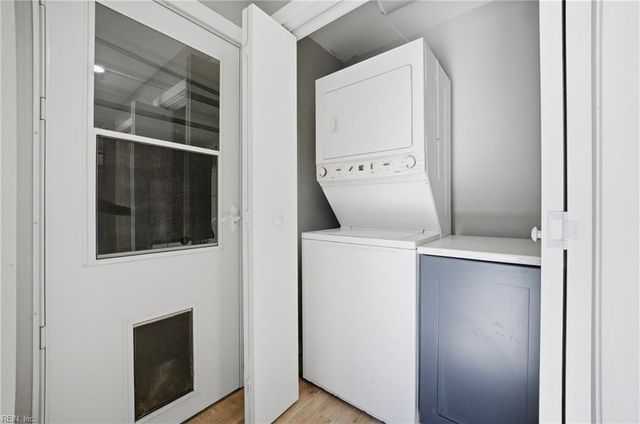 4 Flax Mill RD, Newport News, VA 23602